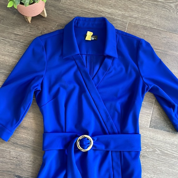Blue Tahari faux wrap dress with belt - Picture 4 of 13